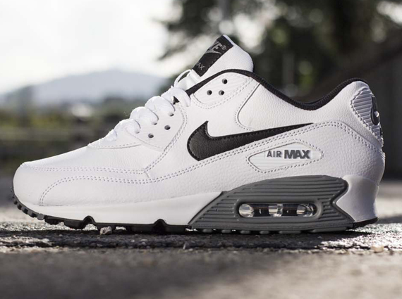 Nike Air Max 90 Essential Leather – White – Black – Cool Grey