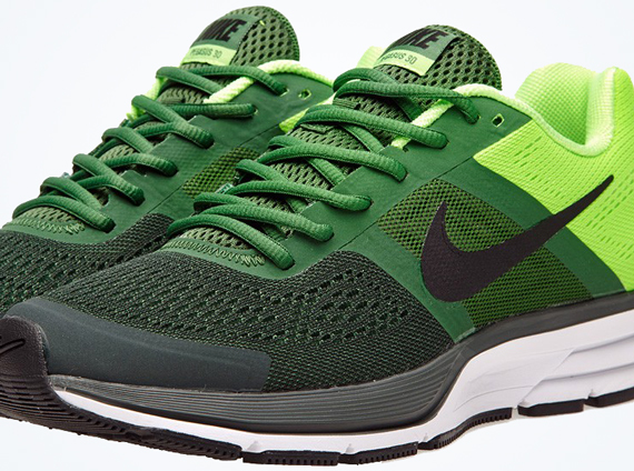 Nike Air Pegasus +30 “Fortress Green”