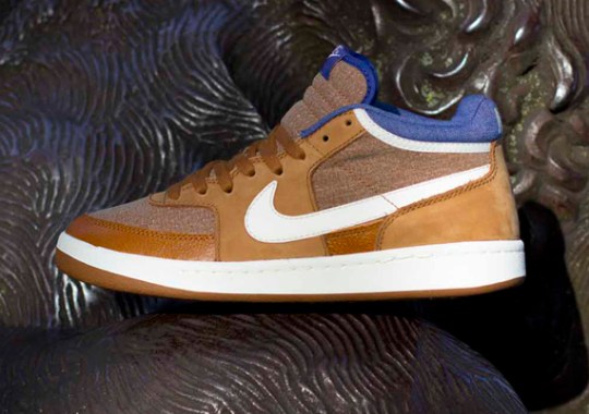 Nike Challenge Court Mid VNTG – Ale Brown – Deep Royal Blue