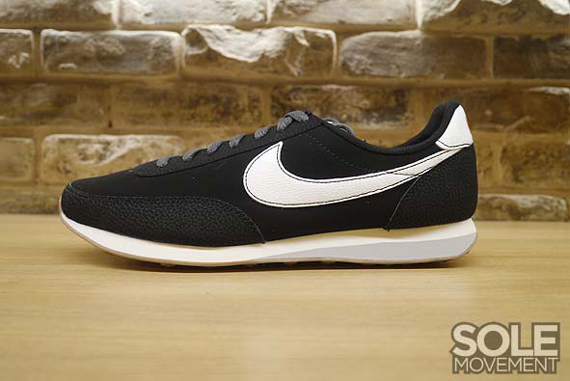 Nike Elite Leather 4