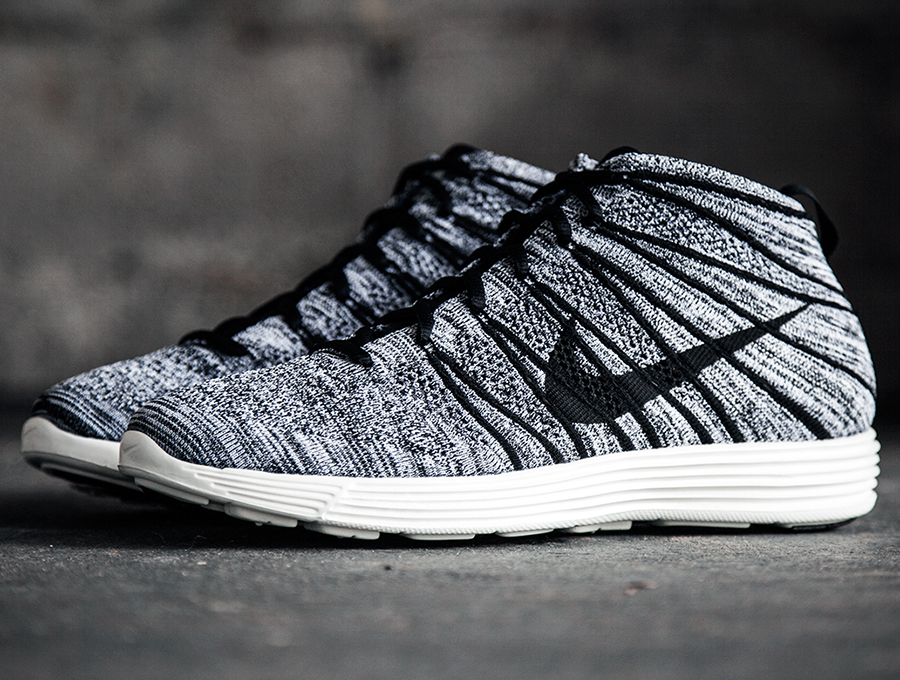 Nike Flyknit Chukka Black Sail Arriving 3