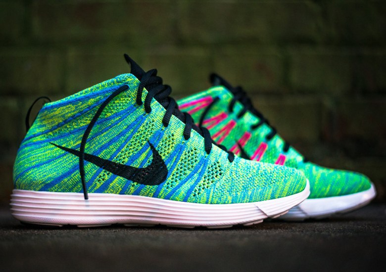 Nike Flyknit Chukka “Blue Glow”