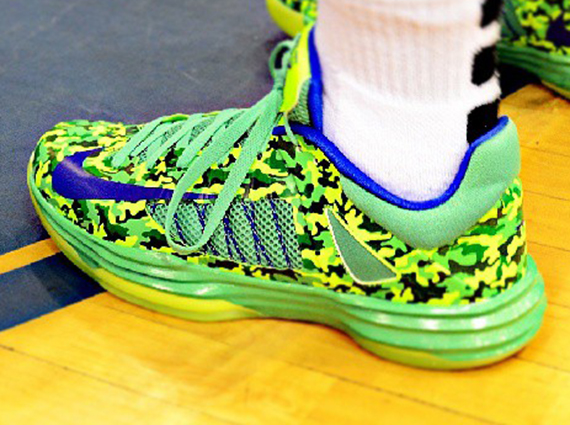 Nike Hyperdunk 2012 Low Kyrie Irving Camo Pe 1