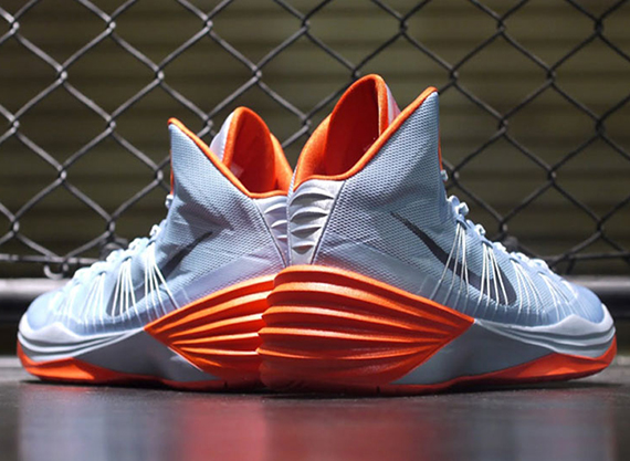 Nike Hyperdunk 2013 Light Armory Blue Team Orange 1