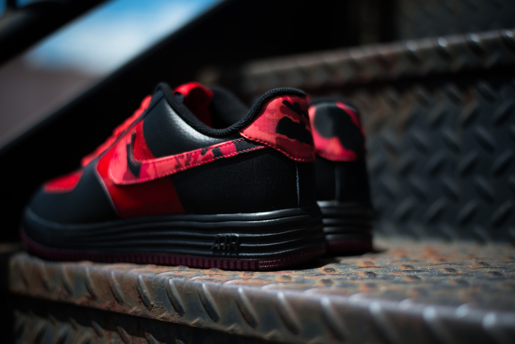 Nike Lunar Force 1 Low Red Camo Available 02