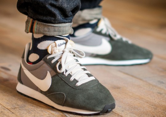 Nike Pre Montreal Racer – Newsprint – Sail