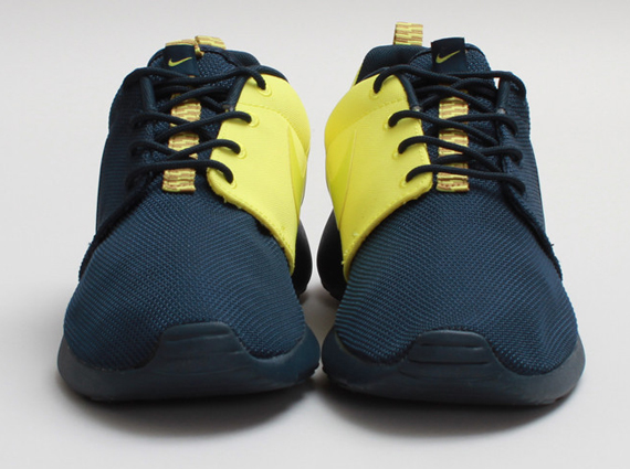 Nike Roshe Run "Split" - Armory Navy - Yellow