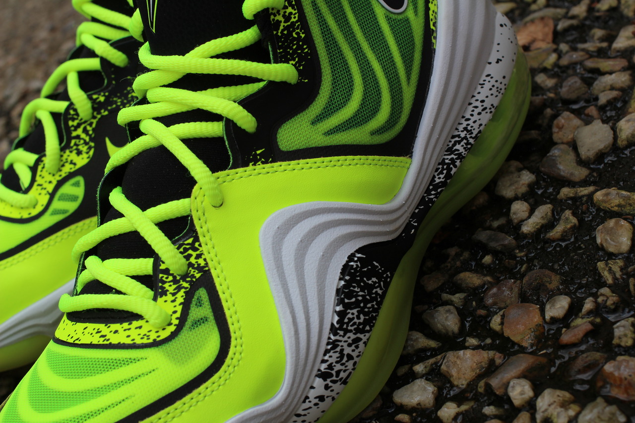 Penny V Highlighter 3