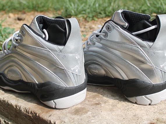 Reebok Shaqnosis Steel Release Date