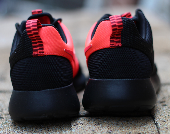 Roshe Run Split Atomic Red 2