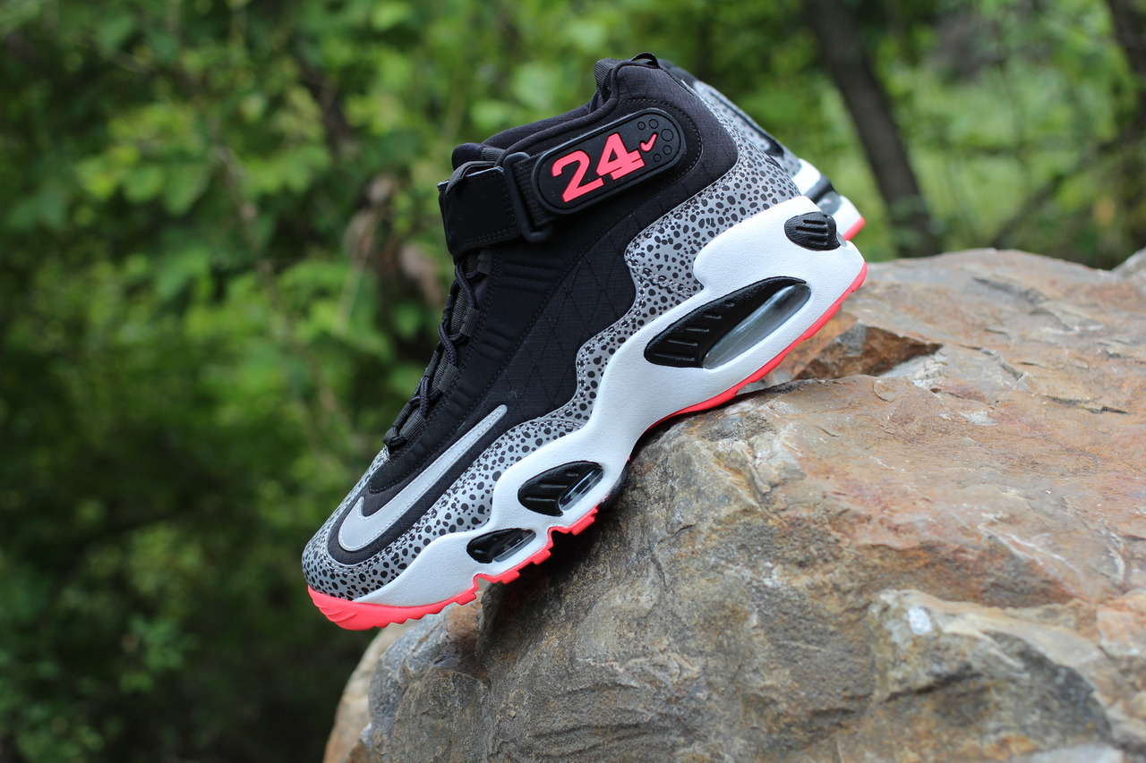 Safari Nike Air Griffey Max 1 04