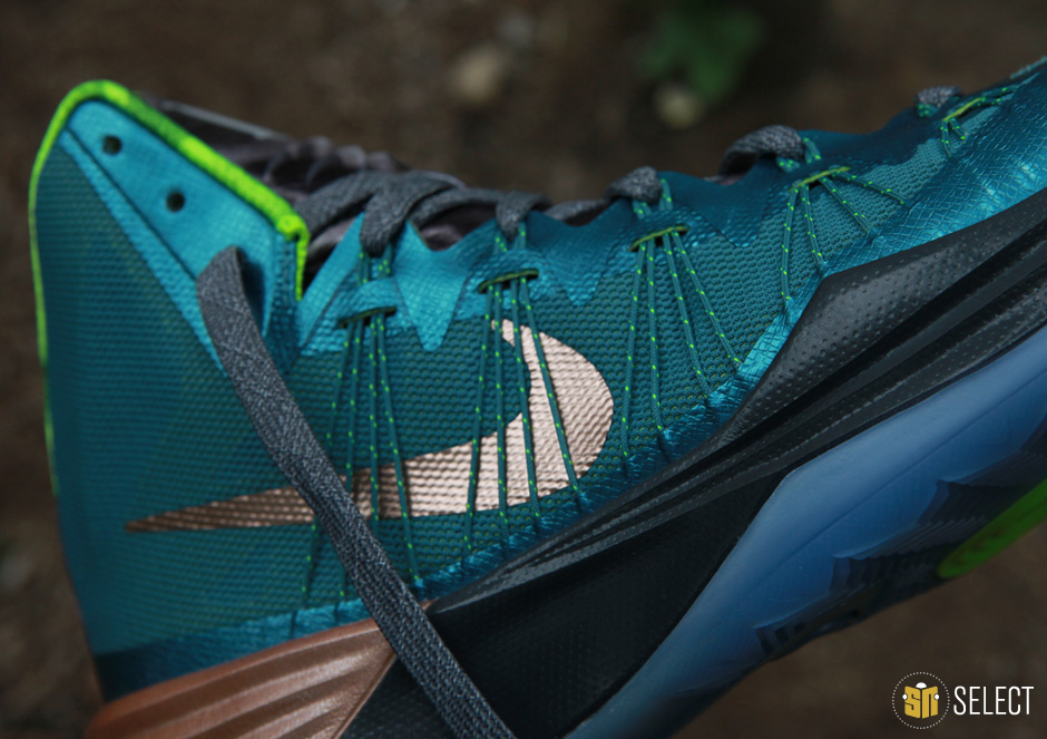 Sn Select Nike Hyperdunk 2013 Kyrie Irving Pe 24