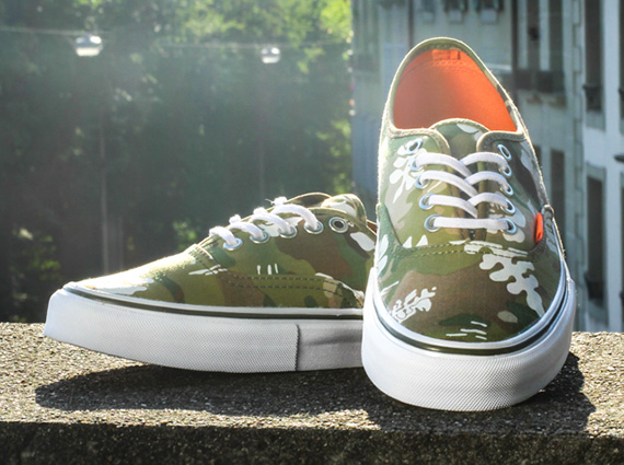 Vans Authentic Camo Aloha 1