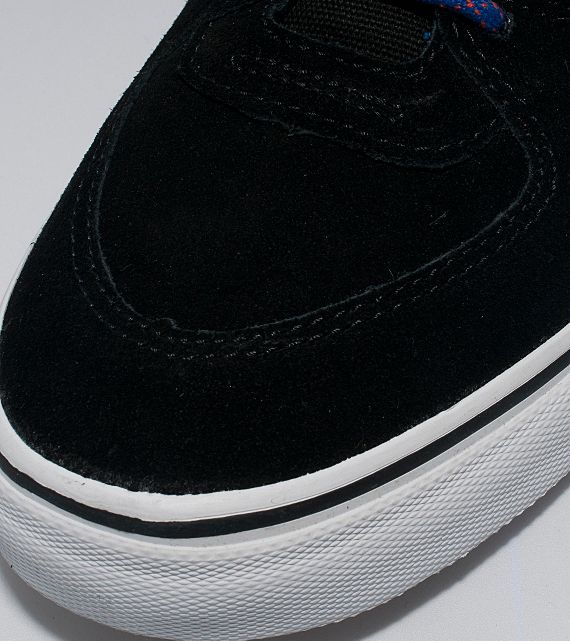 Vans Half Cab Inca 01