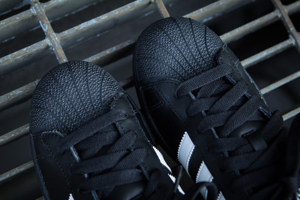 Adidas Superstar 2 Black White 3