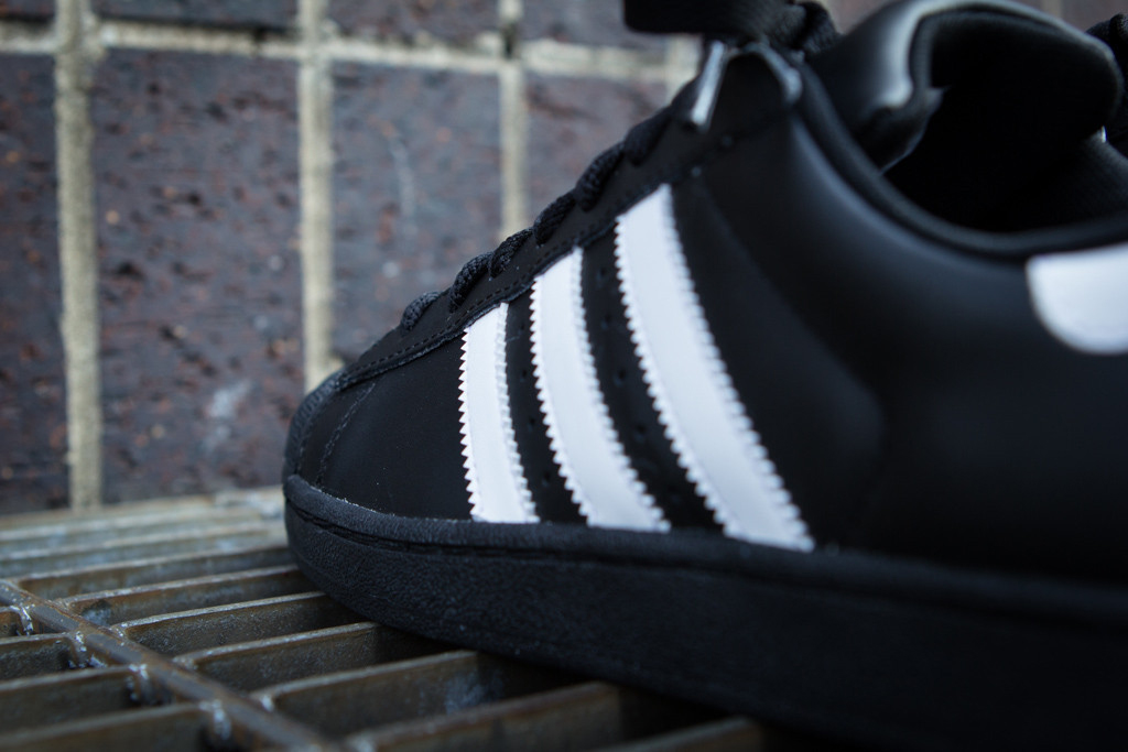Adidas Superstar 2 Black White 4