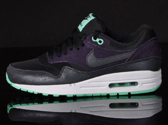 Air Max 1 Black Purple Mint 1