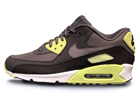 Air Max 90 October 2013 4