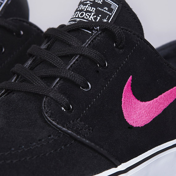 Black Pink Janoski 4