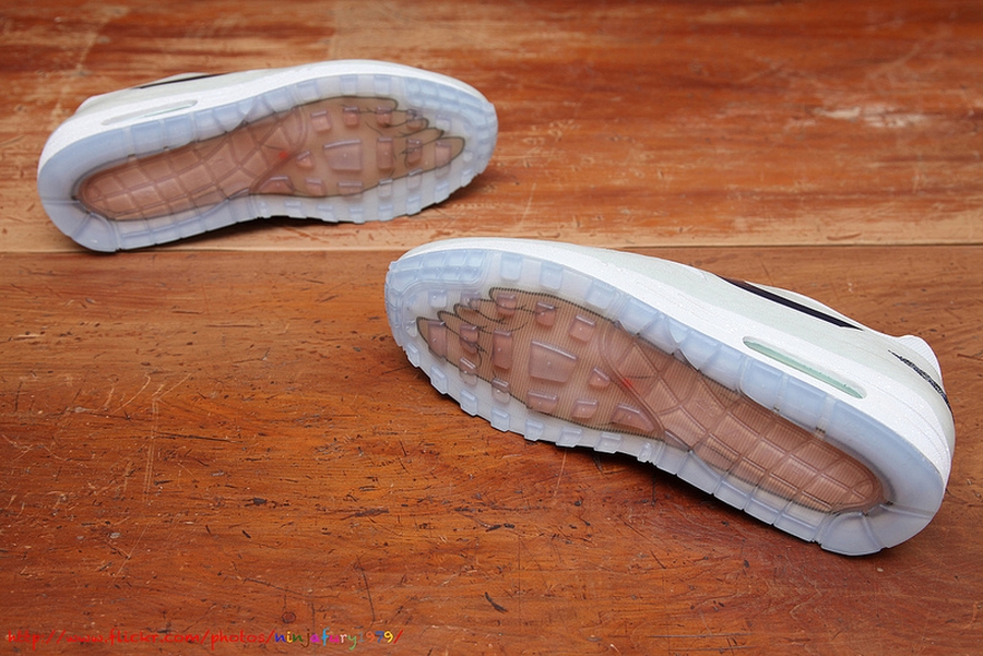 Clot Nike Air Max 1 2006 2013 Comparison 02