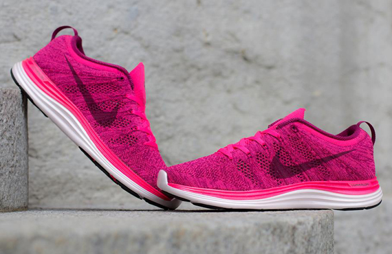 Flyknit Pink Raspberry 1