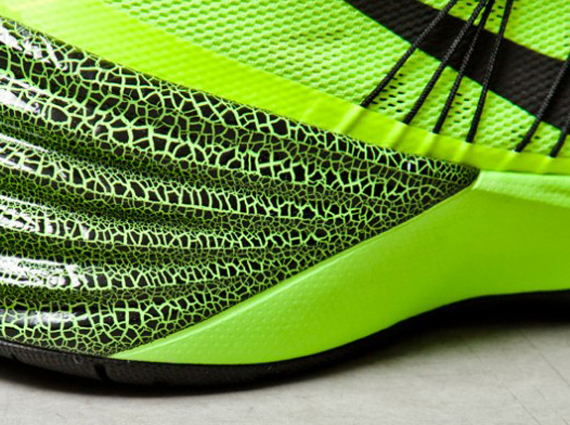 Nike Hyperdunk 2013 – Electric Green – Black