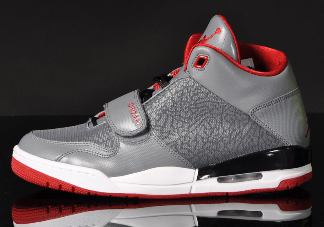Jordan Flight Club 90s Cool Grey Red 1