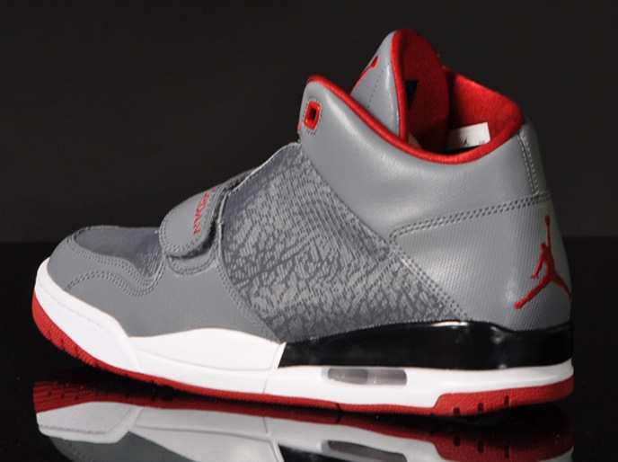 Jordan Flight Club 90s Cool Grey Red 4