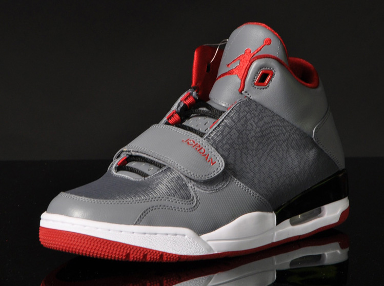 Jordan Flight Club 90s Cool Grey Red 5