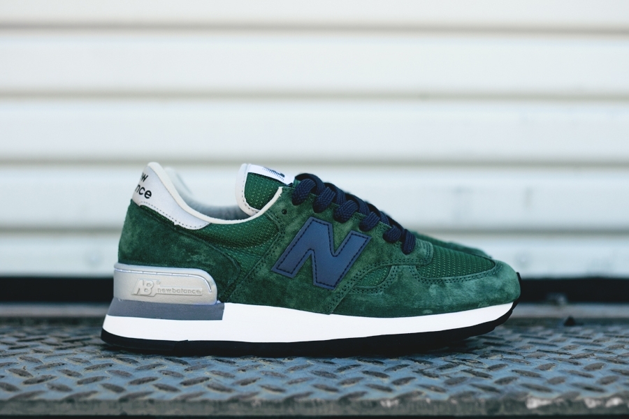 New Balance 990 Blue Green 01