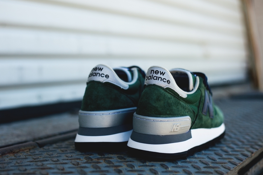 New Balance 990 Blue Green 04