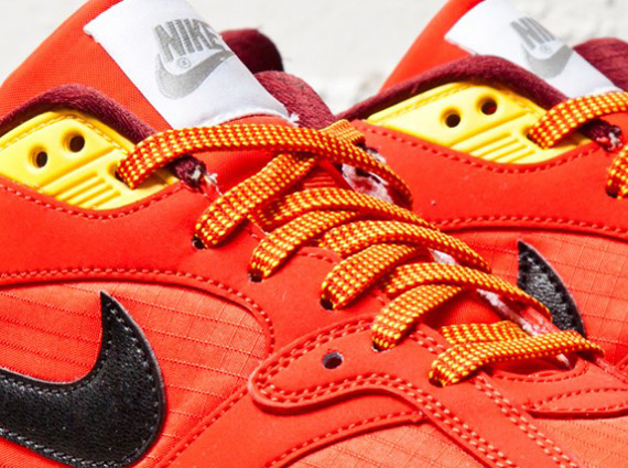 Nike Air Base II - Challenge Red - Laser Orange