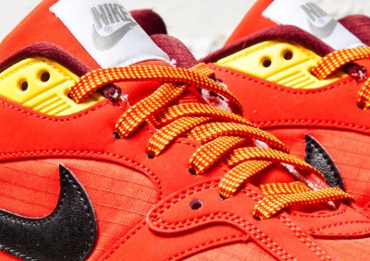 Nike Air Base II – Challenge Red – Laser Orange