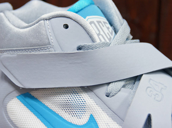 Nike Air Force Max CB 2 HYP - Wolf Grey - White - Gamma Blue