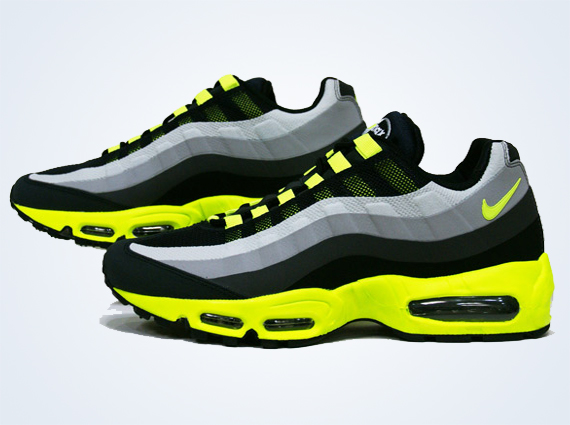 Nike Air Max 95 No Sew – Black – Volt – Dark Charcoal – Midnight Fog