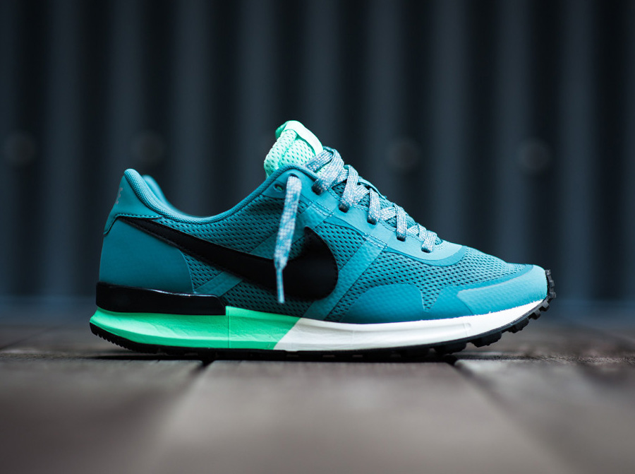 Nike Air Pegasus 80 30 Teal Green Glow 1