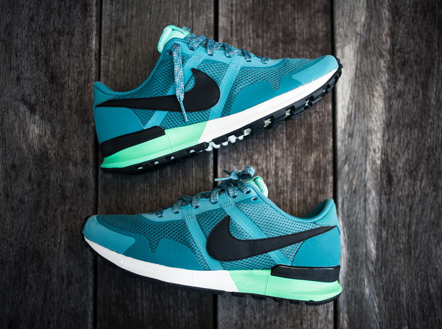 Nike Air Pegasus 80 30 Teal Green Glow 4