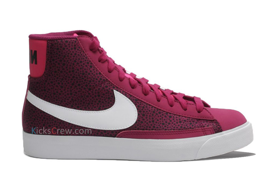 Nike Blazer Mid Raspberry Safari 01