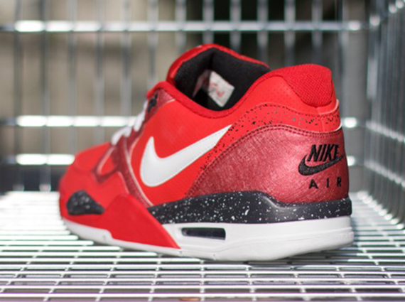 Nike Flight ’13 Low – Red – Black