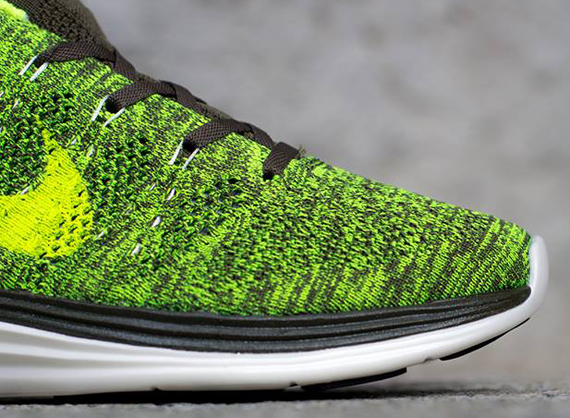 Nike Flyknit Lunar1+ - Tarp Green - Volt - Sail