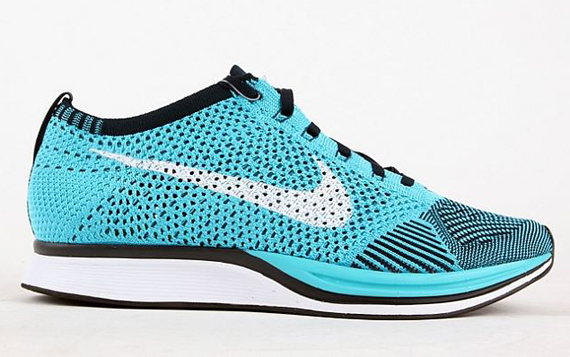 Nike Flyknit Racer Turquoise White Black 2