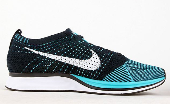 Nike Flyknit Racer Turquoise White Black 3