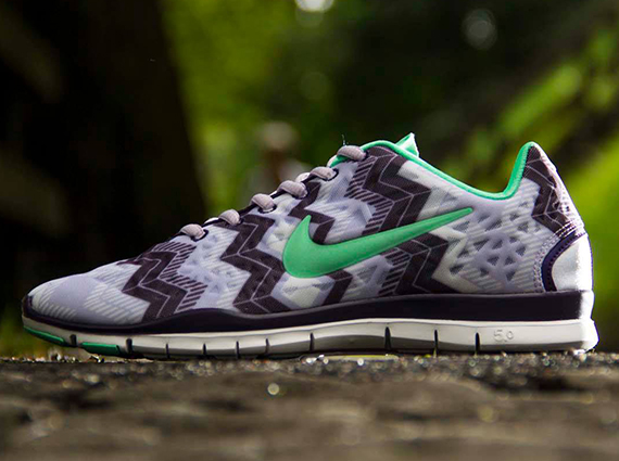 Nike WMNS Free TR Fit 3 - Volt Frost - Green Glow - Purple Dynasty