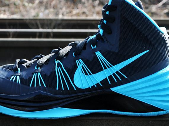 Nike Hyperdunk 2013 – Black – Gamma Blue