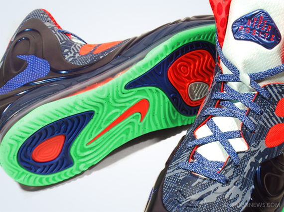 Nike Air Max Hyperposite - Hyper Blue - Obsidian - Total Crimson
