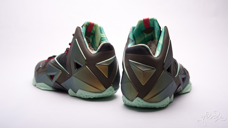 Nike Lebron 11 Kings Pride 28