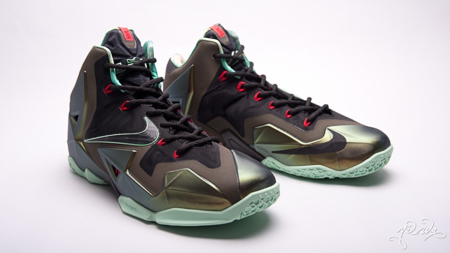 Nike Lebron 11 Kings Pride 30