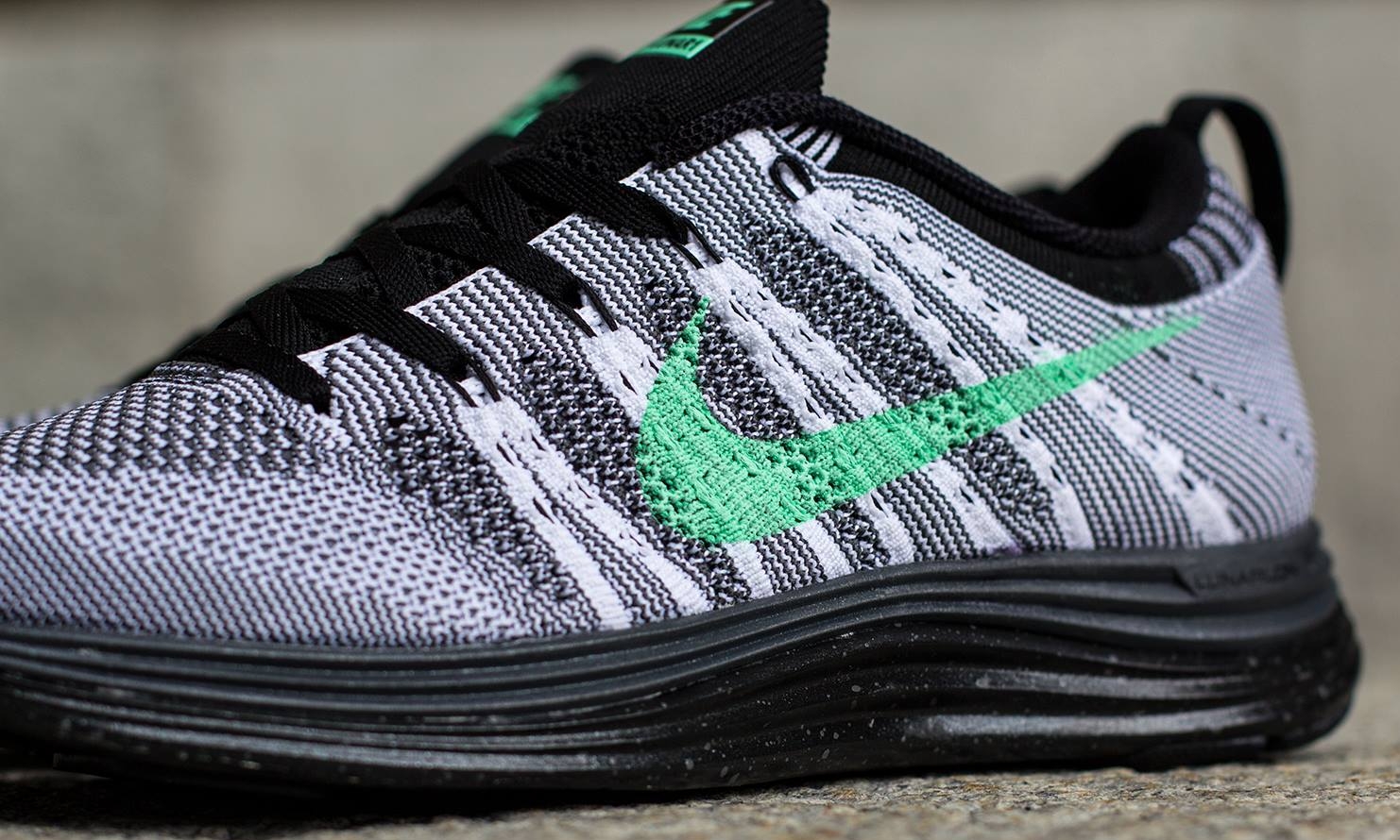 Nike Lunar Flyknit 1 White Green Glow Grey Black 01