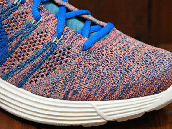 Nike Flyknit Chukka - Pink - Blue