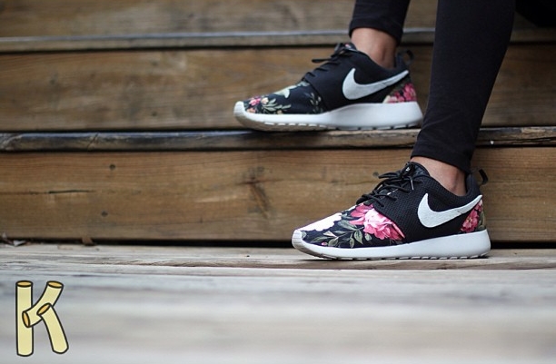 Nike Roshe Run Supremo Customs 03